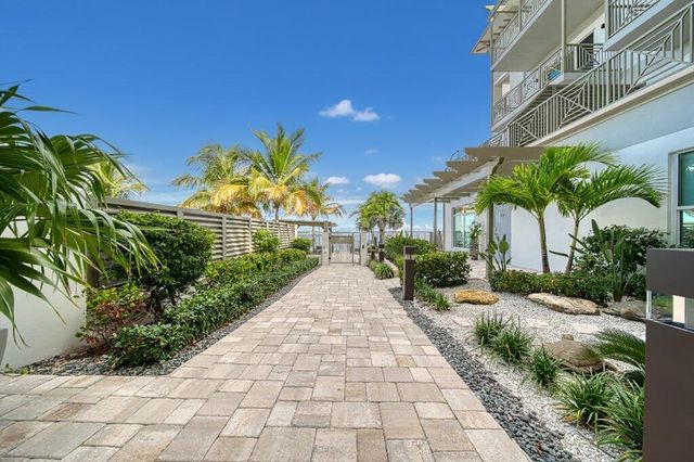 41 SW Seminole Street 205, Stuart, FL 34994