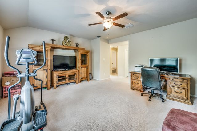 8924 Holliday Lane, Aubrey, TX 76227