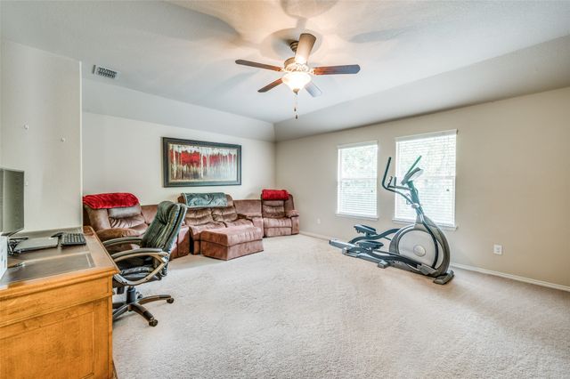 8924 Holliday Lane, Aubrey, TX 76227