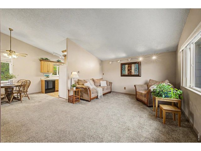2421 34th Ave, Greeley, CO 80634