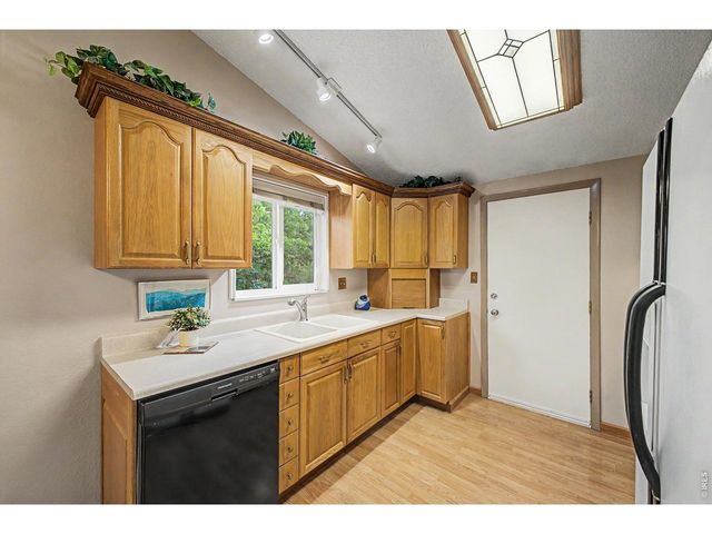 2421 34th Ave, Greeley, CO 80634