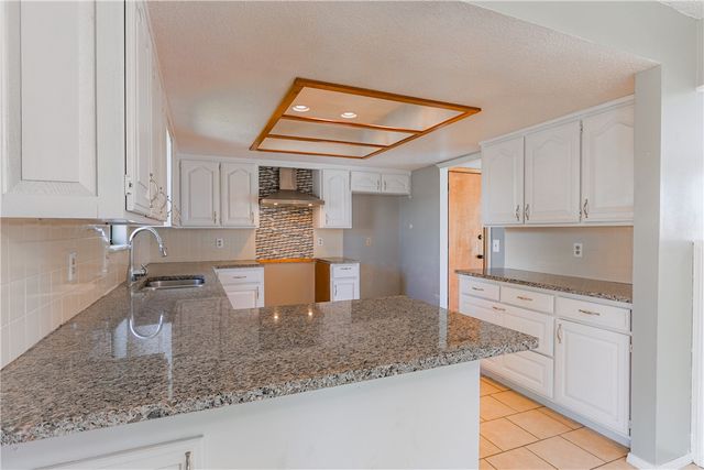 1725 S 15th Street, Rogers, AR 72758
