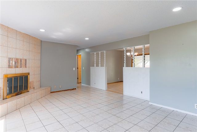 1725 S 15th Street, Rogers, AR 72758