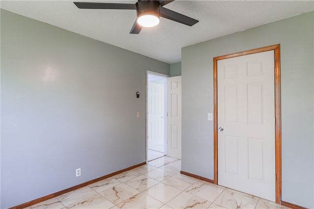 1725 S 15th Street, Rogers, AR 72758