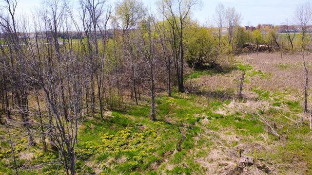 2631 MOOSE CREEK TRAIL, Suamico, WI 54313