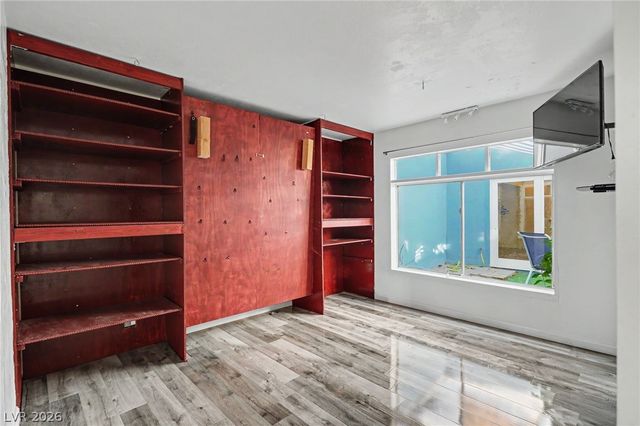 3753 Fairlawn Avenue, Las Vegas, NV 89121