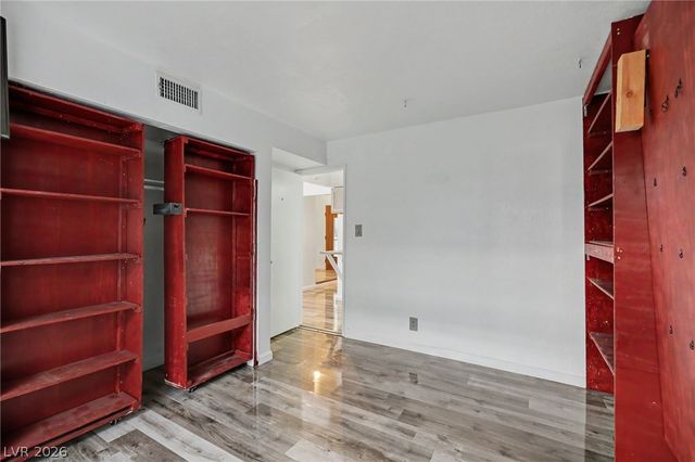 3753 Fairlawn Avenue, Las Vegas, NV 89121