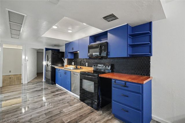 3753 Fairlawn Avenue, Las Vegas, NV 89121