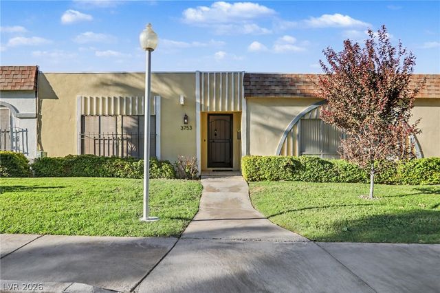 3753 Fairlawn Avenue, Las Vegas, NV 89121