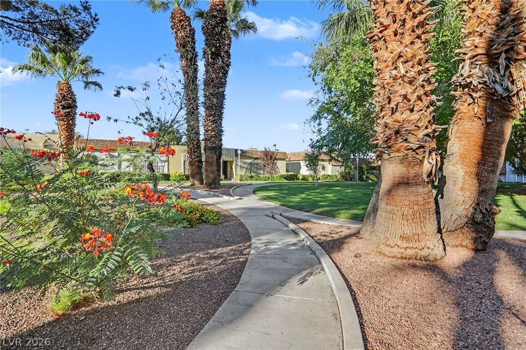 3753 Fairlawn Avenue, Las Vegas, NV 89121 — photo 2