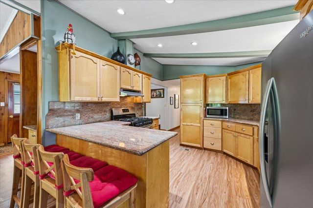 12863 Blue Jay Ct, Grass Valley, CA 95949