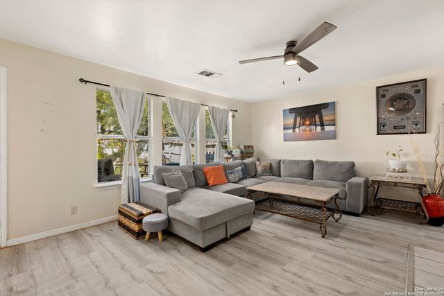 719 Leopard, San Antonio, TX 78251