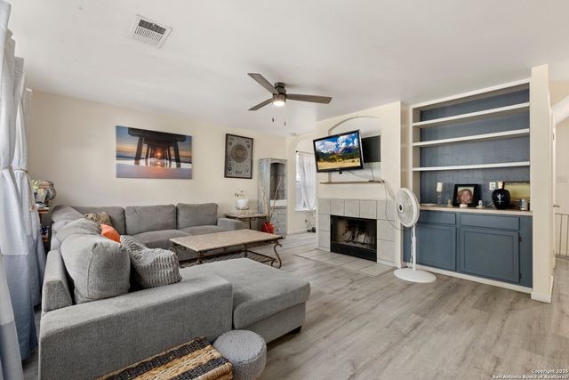 719 Leopard, San Antonio, TX 78251