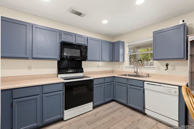 719 Leopard, San Antonio, TX 78251