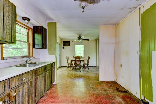 77 Sand Pond Rd, Hardyston Twp., NJ 07419