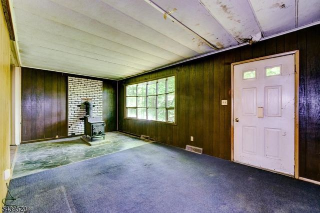 77 Sand Pond Rd, Hardyston Twp., NJ 07419