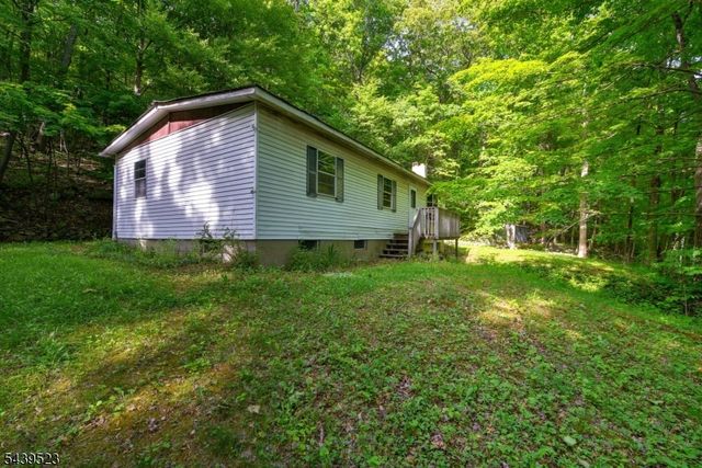 77 Sand Pond Rd, Hardyston Twp., NJ 07419