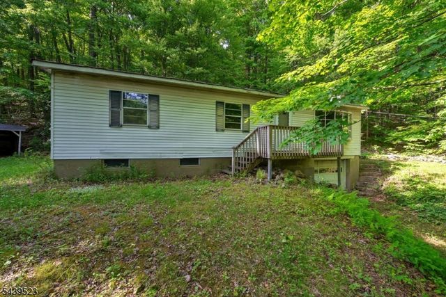77 Sand Pond Rd, Hardyston Twp., NJ 07419