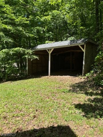 77 Sand Pond Rd, Hardyston Twp., NJ 07419