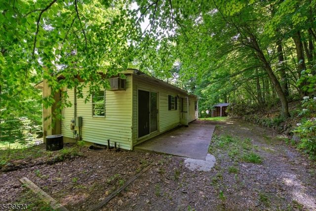 77 Sand Pond Rd, Hardyston Twp., NJ 07419
