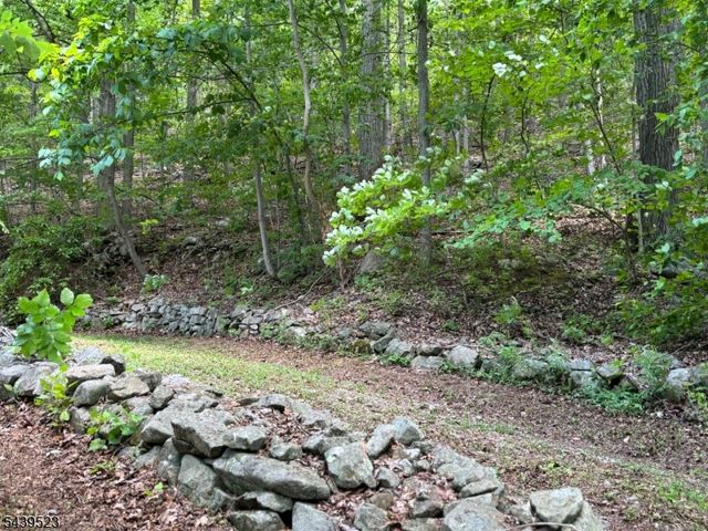77 Sand Pond Rd, Hardyston Twp., NJ 07419
