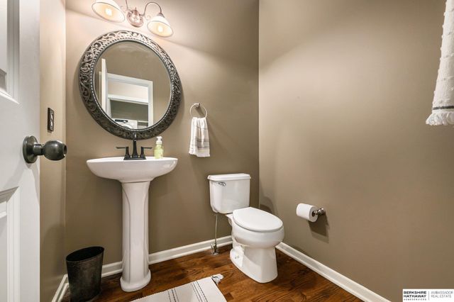 5121 N 137th Street, Omaha, NE 68164