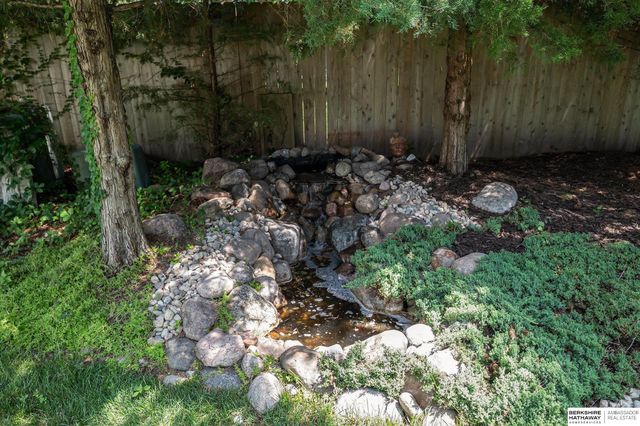 5121 N 137th Street, Omaha, NE 68164