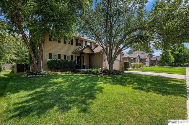 5121 N 137th Street, Omaha, NE 68164