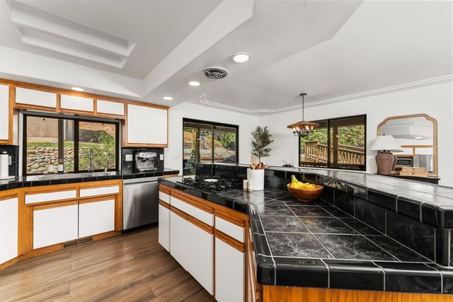 5645 Starkes Grade Rd, Pollock Pines, CA 95726
