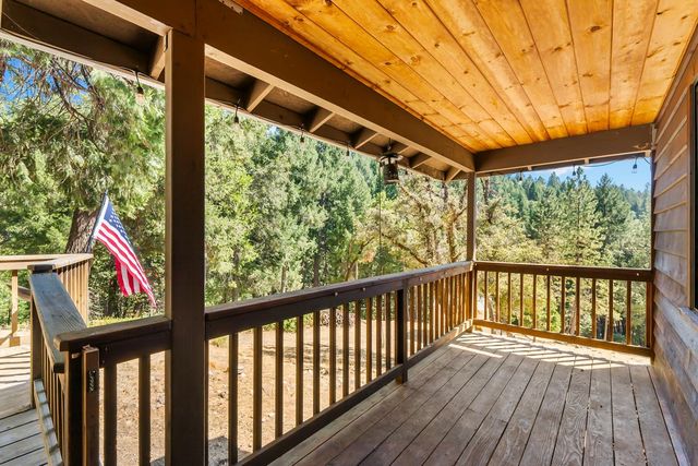 5645 Starkes Grade Rd, Pollock Pines, CA 95726
