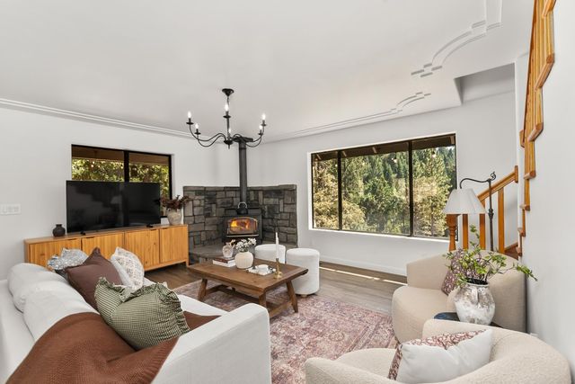 5645 Starkes Grade Rd, Pollock Pines, CA 95726