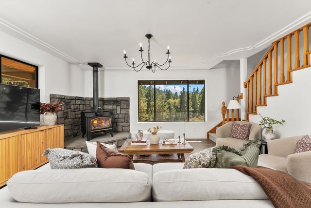 5645 Starkes Grade Rd, Pollock Pines, CA 95726