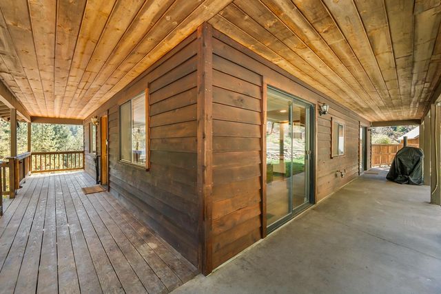 5645 Starkes Grade Rd, Pollock Pines, CA 95726