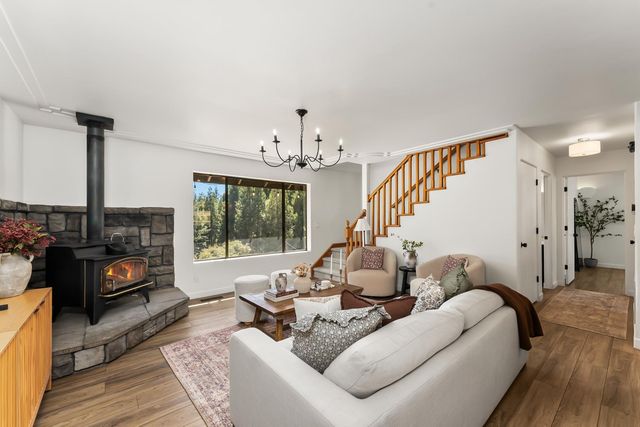 5645 Starkes Grade Rd, Pollock Pines, CA 95726