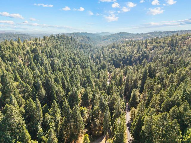 5645 Starkes Grade Rd, Pollock Pines, CA 95726