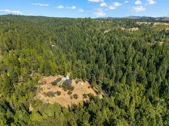 5645 Starkes Grade Rd, Pollock Pines, CA 95726