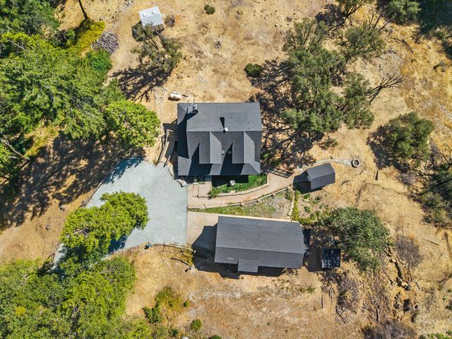 5645 Starkes Grade Rd, Pollock Pines, CA 95726