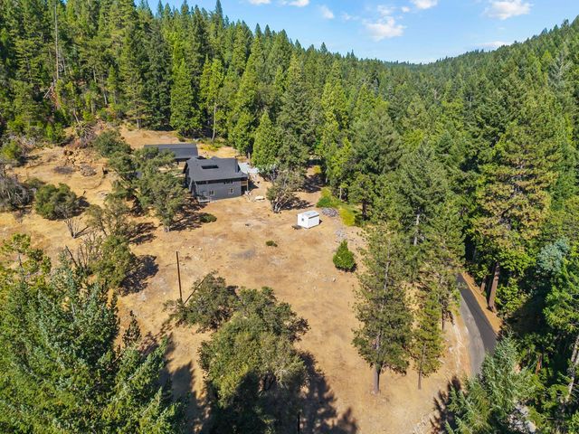5645 Starkes Grade Rd, Pollock Pines, CA 95726
