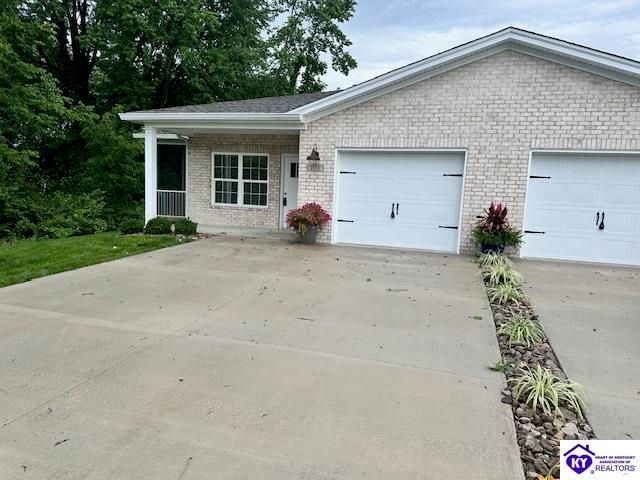 1100 N Main Street, Elizabethtown, KY 42701