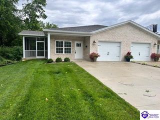 1100 N Main Street, Elizabethtown, KY 42701