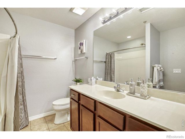 2473 Santa Fe Drive B, Longmont, CO 80504