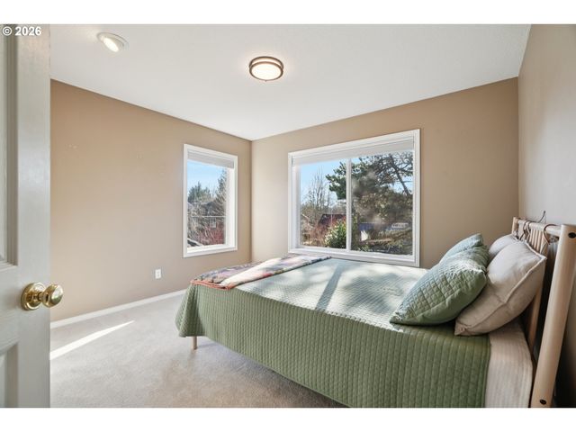 4716 AVERY Ln, Lake Oswego, OR 97035