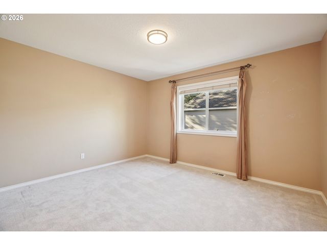 4716 AVERY Ln, Lake Oswego, OR 97035