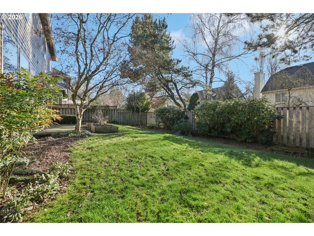 4716 AVERY Ln, Lake Oswego, OR 97035