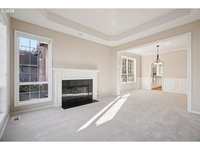 4716 AVERY Ln, Lake Oswego, OR 97035