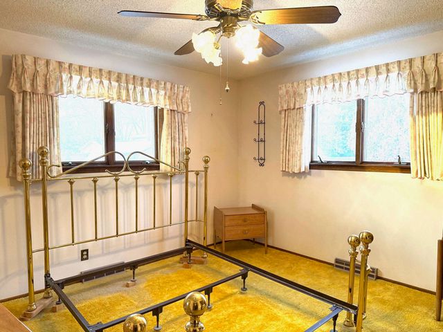 4454 E Park Drive, Bay City, MI 48706