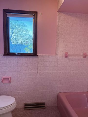 4454 E Park Drive, Bay City, MI 48706