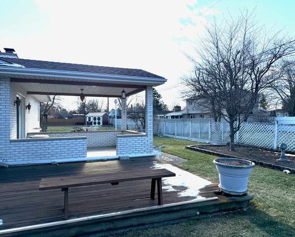 4454 E Park Drive, Bay City, MI 48706