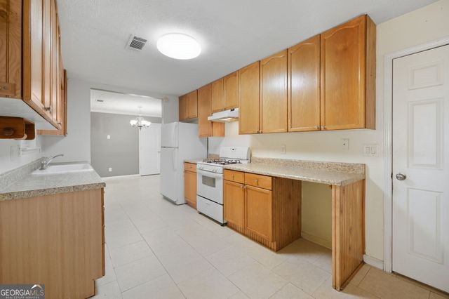 1451 Indian Way NW, Lilburn, GA 30047