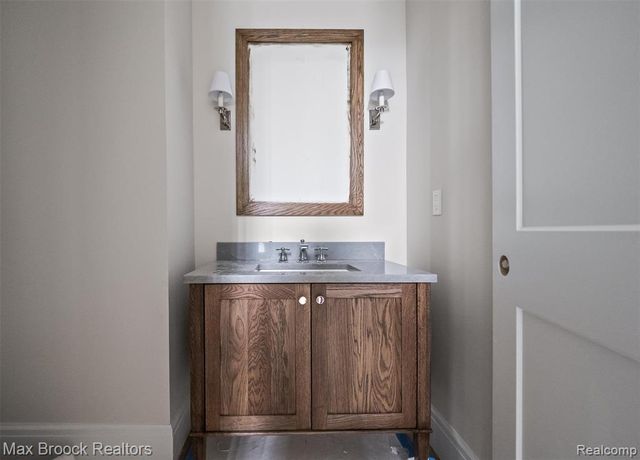 3627 Middlebury Lane, Bloomfield Hills, MI 48301